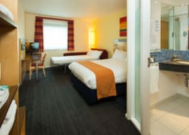 Holiday Inn Express HAMILTON by IHG 4