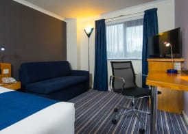 Holiday Inn Express STAFFORD by IHG 4