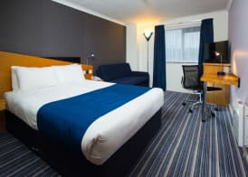 Holiday Inn Express STAFFORD by IHG 5