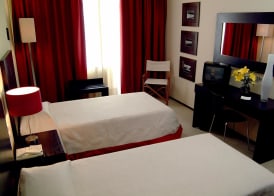 Carcavelos Beach Hotel 2