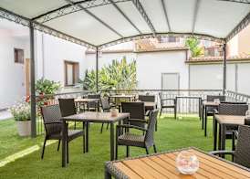 Hotel Domomea 5