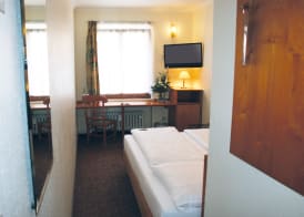 Hotel Ahl Meerkatzen 4