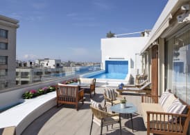 Zeus Essence Wyndham Athens Residence 4