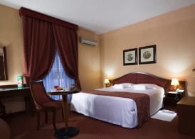 Massimo Plaza Hotel 4