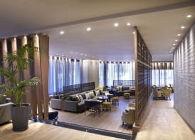 Zeus Wyndham Grand Athens 4