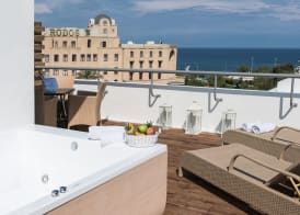 City Center Hotel 4