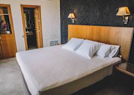 Hotel Alba Seleqtta 4