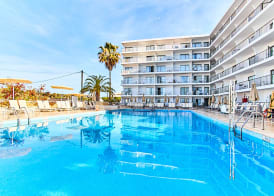 Leonardo Suites Hotel Ibiza Santa Eulalia 2