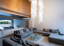 Oktober Downtown Boutique Hotel 3