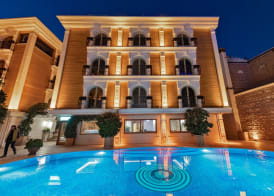 Seven Hills Palace & Spa 2