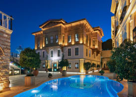 Seven Hills Palace & Spa 5