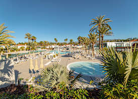 Hotel LIVVO Dunagolf Suites 3