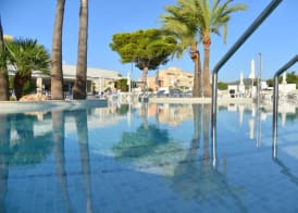 Hotel Cala Bona 4