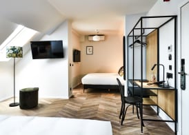 Urban Yard Hotel 5