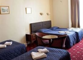Rose Court Hotel 5