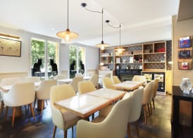 Hotel Le Chat Noir 2