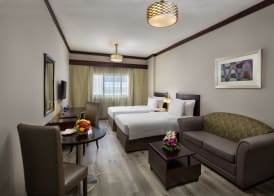 Savoy Crest Hotel Apartments 3