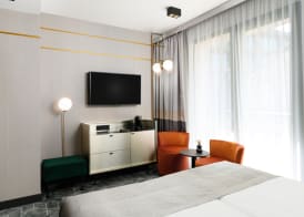 Emerald Hotel by Continental Group 5