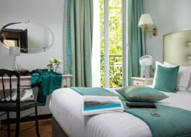 Hotel Plaza Elysées 4