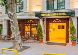 Grand Naki Hotel 5