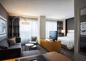 Renaissance Chicago O'Hare Suites Hotel 5