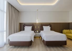 Movenpick Jumeirah Village Triangle 2