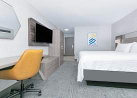 Holiday Inn Express & Suites VALPARAISO by IHG 5