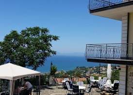 Villa Malandrino Guest House 3