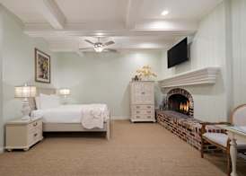 Best Western Grandma's Feather Bed 5