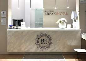 Break Hotel 2
