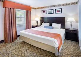 Howard Johnson by Wyndham Lenox 5