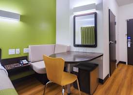 Days Inn by Wyndham South Bend/Notre Dame 2