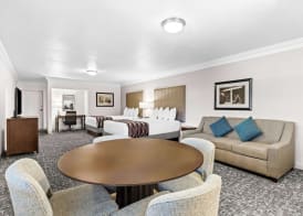 Best Western Garden Inn 5