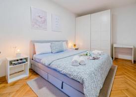 Peaceful Nest In City Center 3