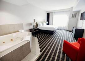 Parkview Inn & Suites, Lancaster Amish Country, PA 5