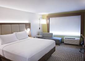 Holiday Inn Express & Suites GREENWOOD MALL by IHG 5