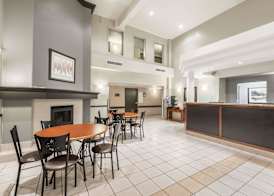 Super 8 by Wyndham Sainte Agathe Des Monts 2