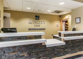 Quality Inn 4