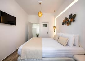 Vinas Place City Center 4