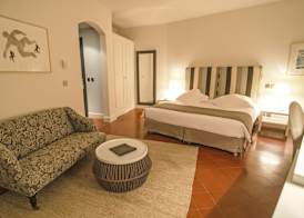 Hotel****Spa & Restaurant Cantemerle 2