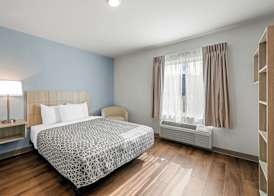 WoodSpring Suites Charlotte Northlake 4