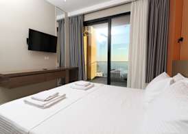 Aurum Hotel 4