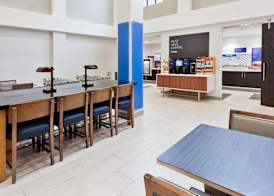 Holiday Inn Express & Suites MONTGOMERY E - EASTCHASE by IHG 5