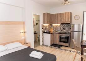 Antonia's Apartments 5