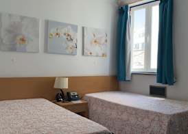 WEAA Hotel 4