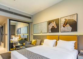 Mag318 by Bespoke Holiday Homes - Luxurious Studio Apartments 3