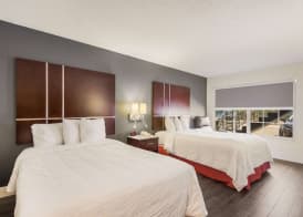SureStay Hotel by Best Western Sarasota Lido Beach 4