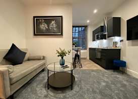 Sun Street Aparthotel 5