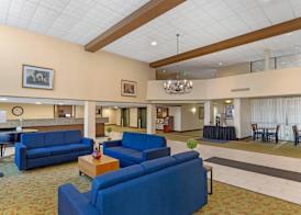 MainStay Suites Lansing West 4