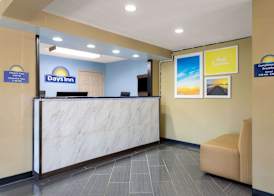 Days Inn by Wyndham Greensboro Airport 2
